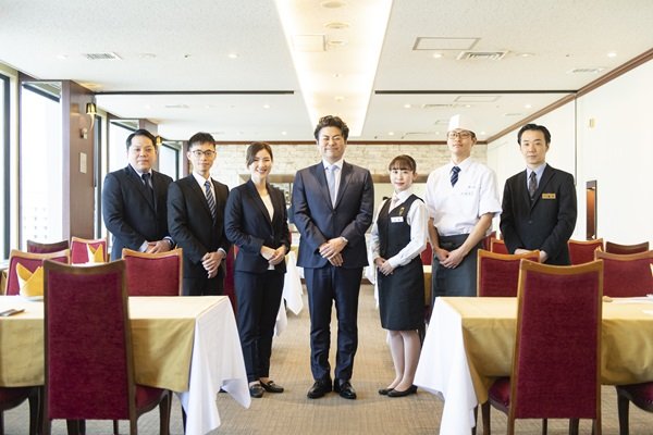 株式会社CSTホールディングス